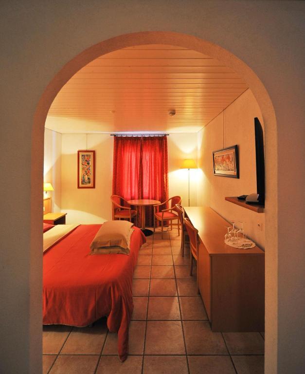 Hotel Ristorante Grotto Serta Lamone Exterior photo